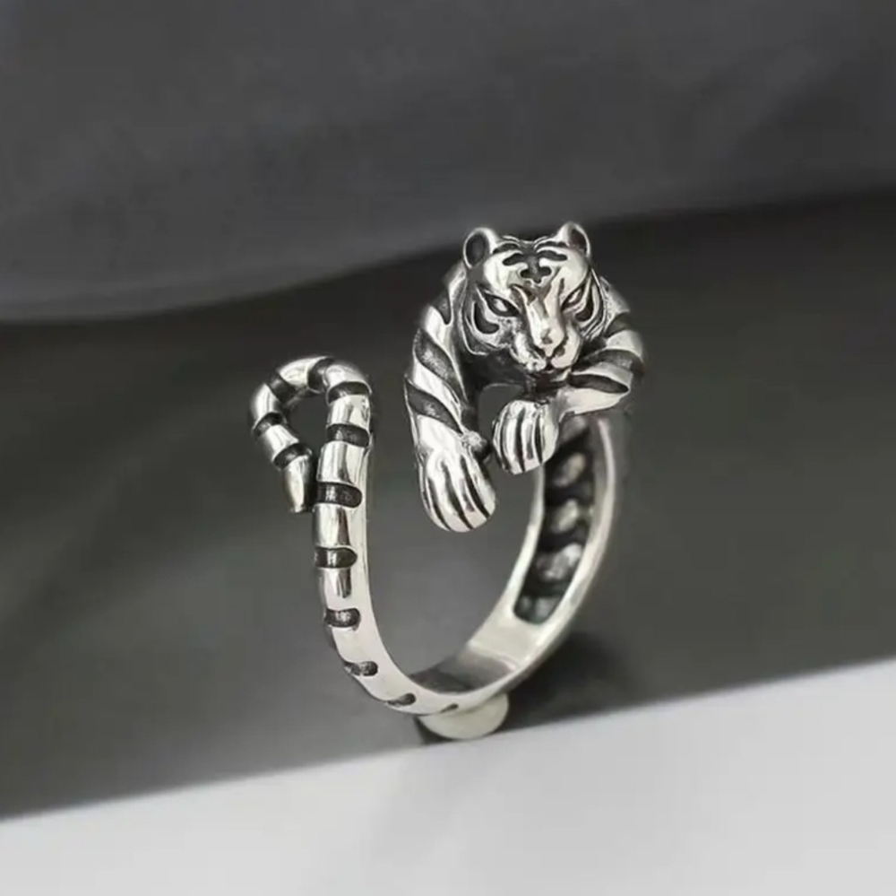 Tiger Open Ring